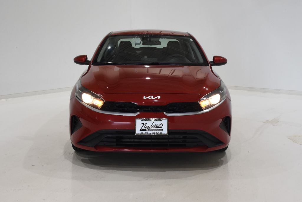 2022 Kia Forte LXS 2