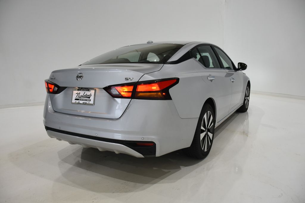 2022 Nissan Altima 2.5 SV 4