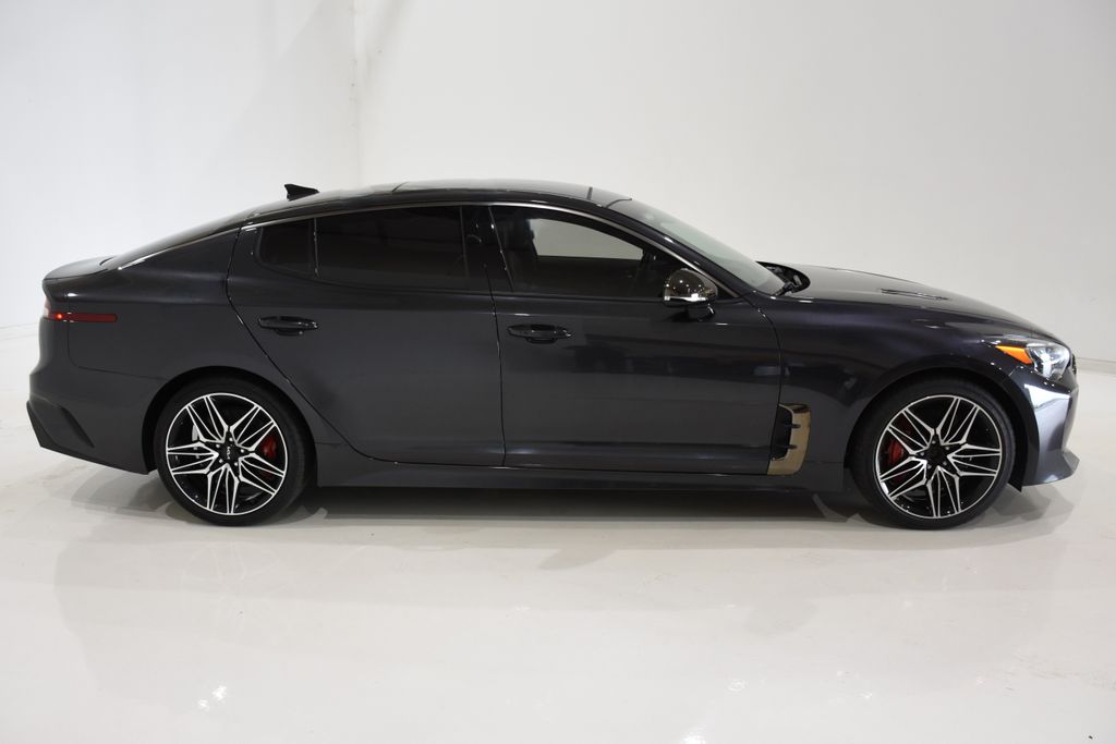 2022 Kia Stinger GT1 3