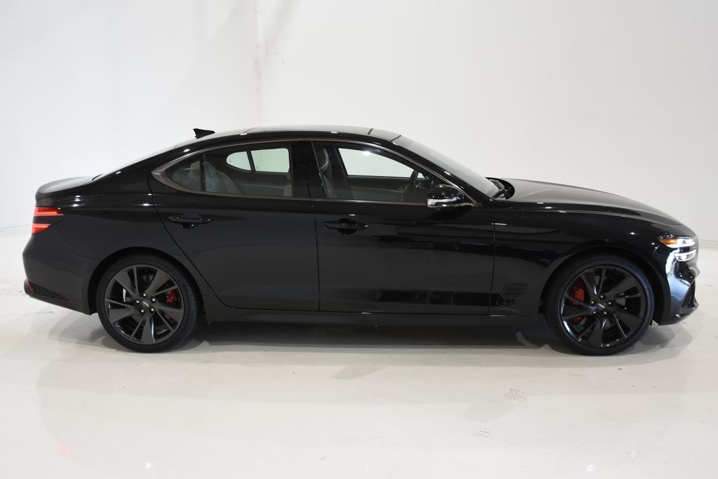 2023 Genesis G70 3.3T 3