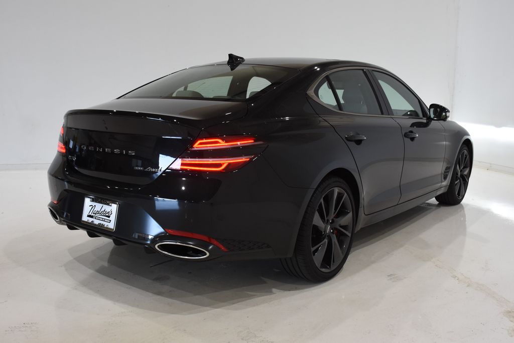 2023 Genesis G70 3.3T 4