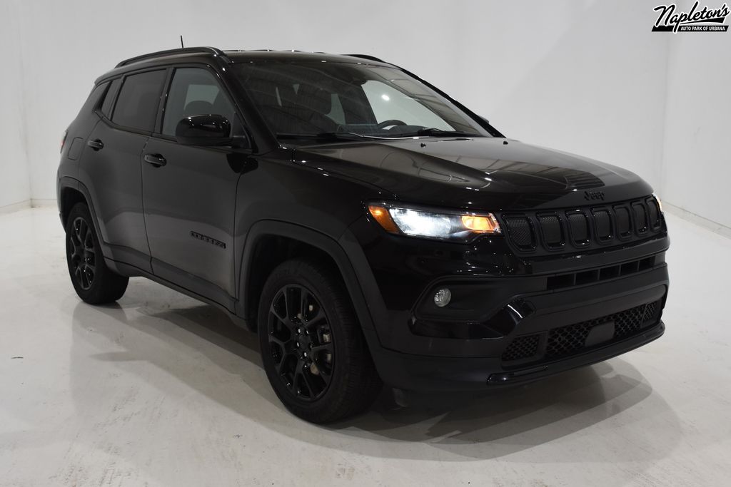 2022 Jeep Compass Latitude 1