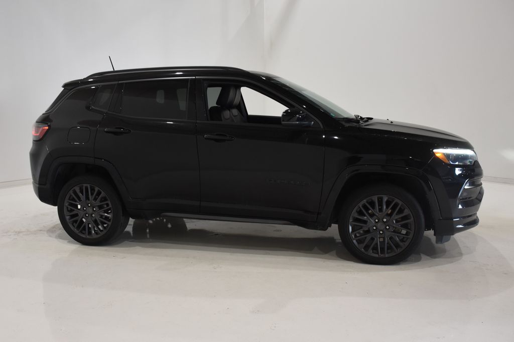 2022 Jeep Compass Limited 3