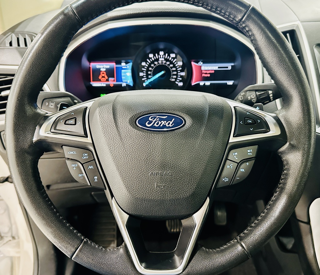 2019 Ford Edge SEL 10