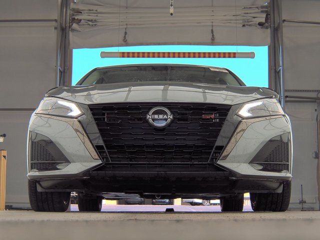 2023 Nissan Altima 2.5 SR 3