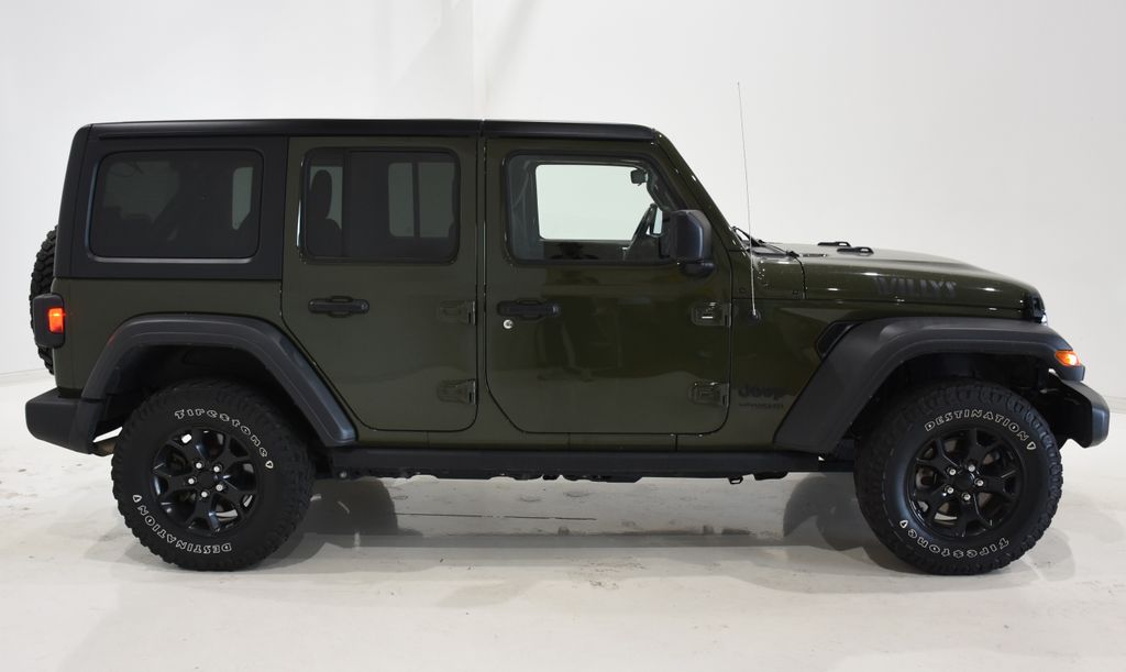 2022 Jeep Wrangler Unlimited Willys 3