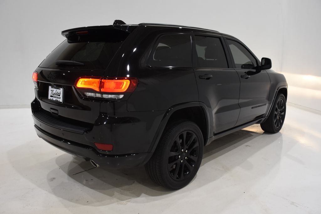 2021 Jeep Grand Cherokee Laredo X 4