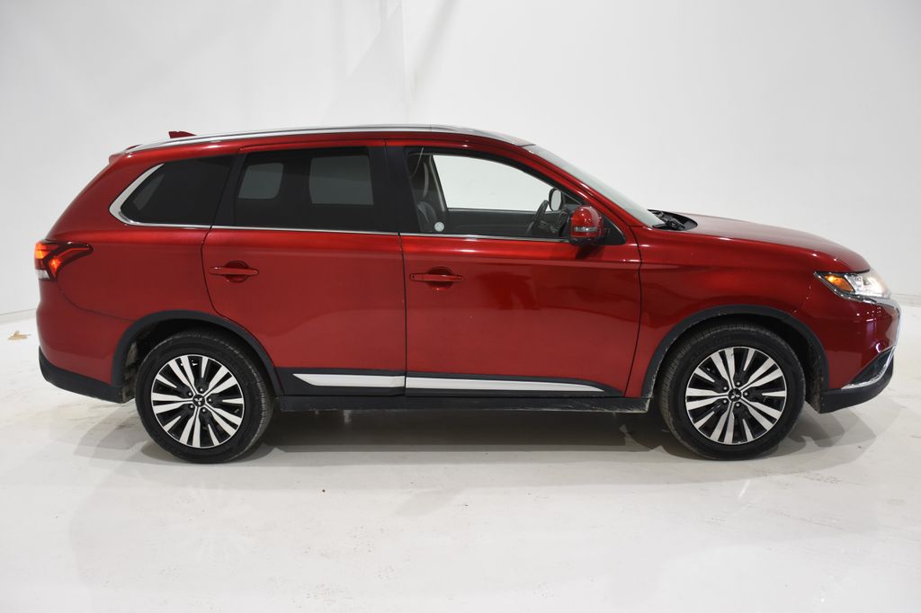 2020 Mitsubishi Outlander SEL 3