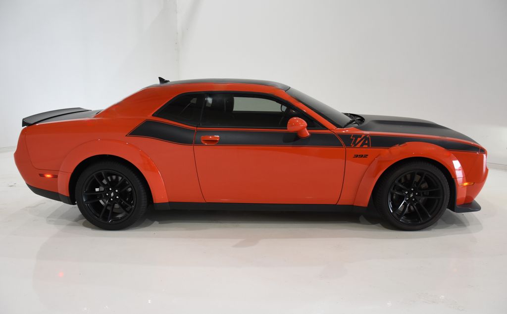 2022 Dodge Challenger R/T Scat Pack Widebody 3