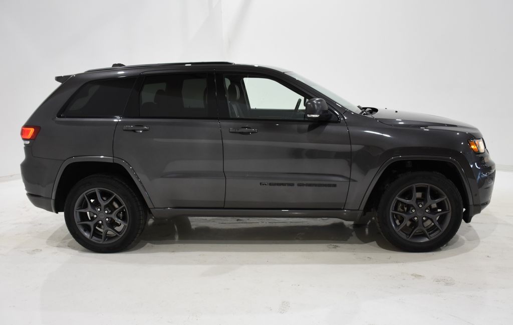 2021 Jeep Grand Cherokee 80th Anniversary Edition 3