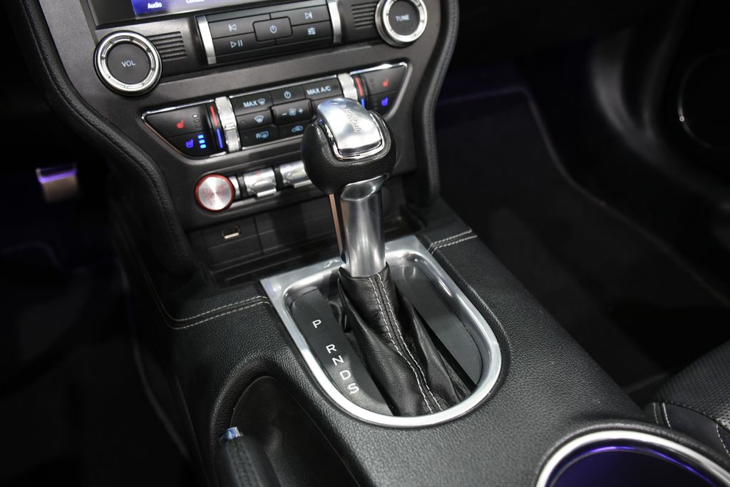 2022 Ford Mustang GT Premium 24