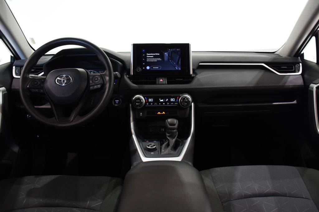 2024 Toyota RAV4 Hybrid XLE 8