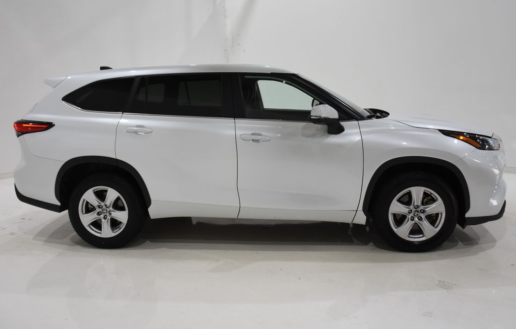 2023 Toyota Highlander L 3