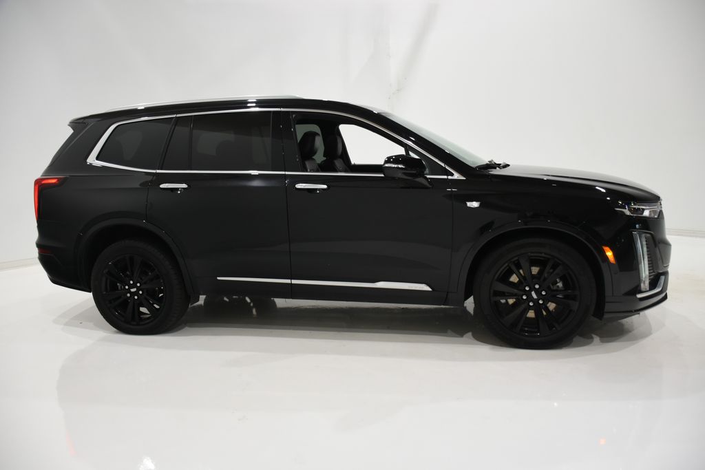 2023 Cadillac XT6 Premium Luxury 3