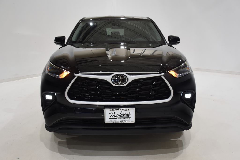 2024 Toyota Highlander LE 2