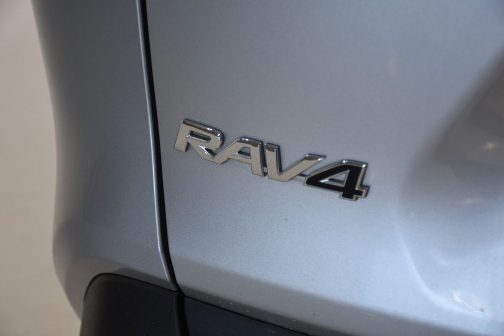 2023 Toyota RAV4 LE 25