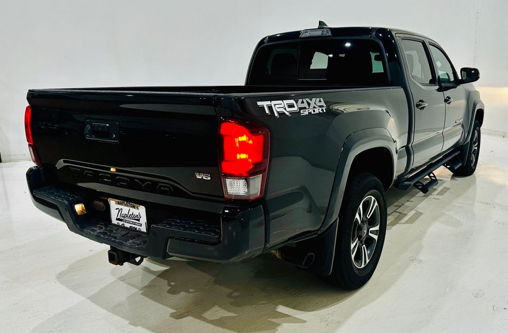 2019 Toyota Tacoma TRD Sport 4