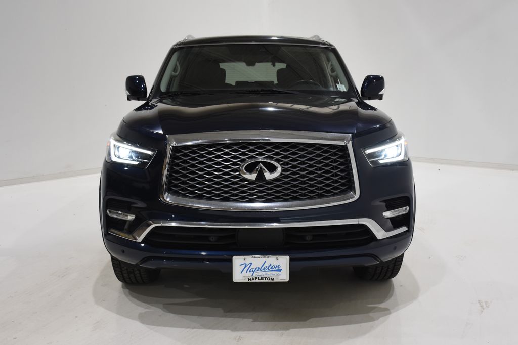 2022 INFINITI QX80 LUXE 2