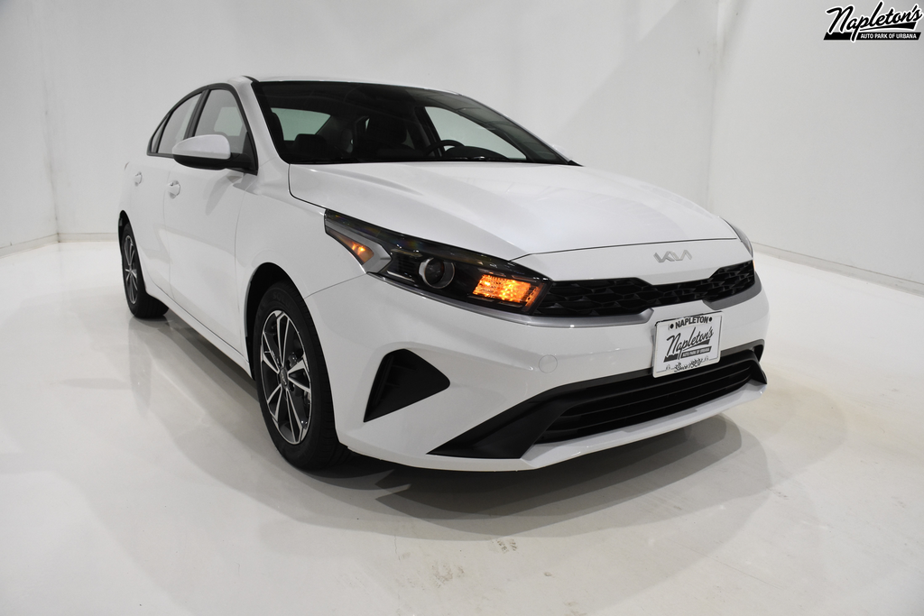 2023 Kia Forte LXS 1