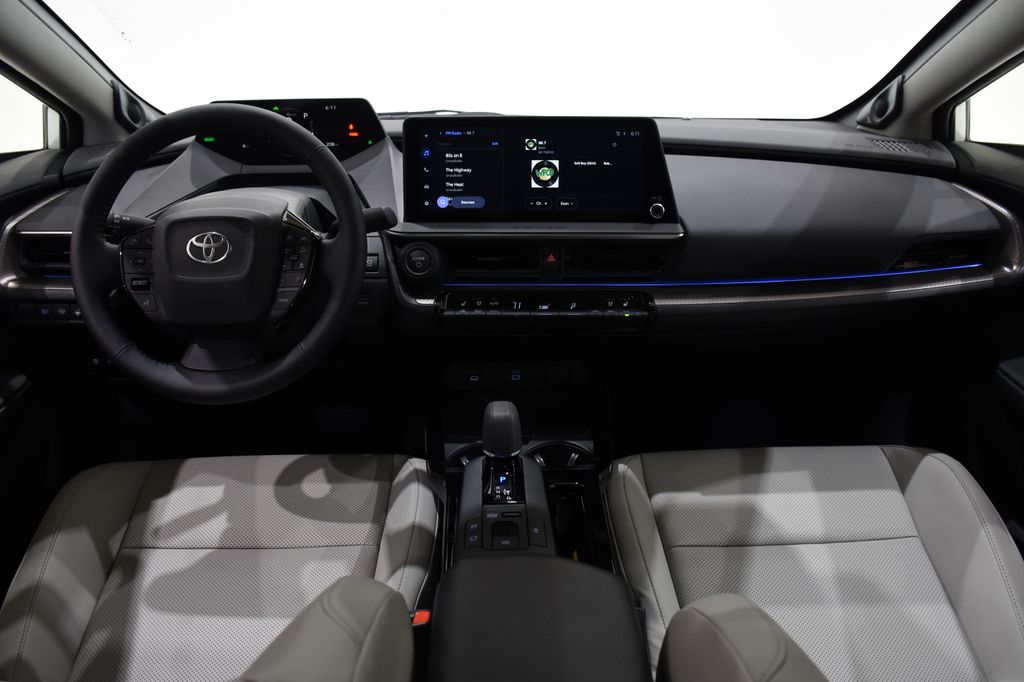 2024 Toyota Prius Limited 8