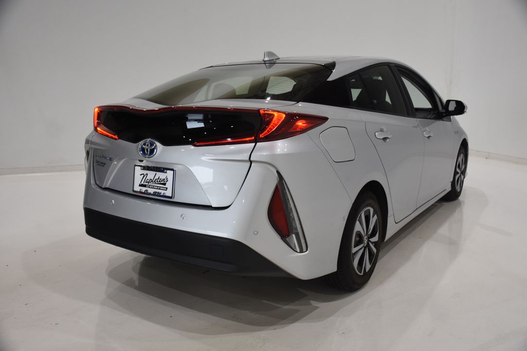 2017 Toyota Prius Prime Advanced 4