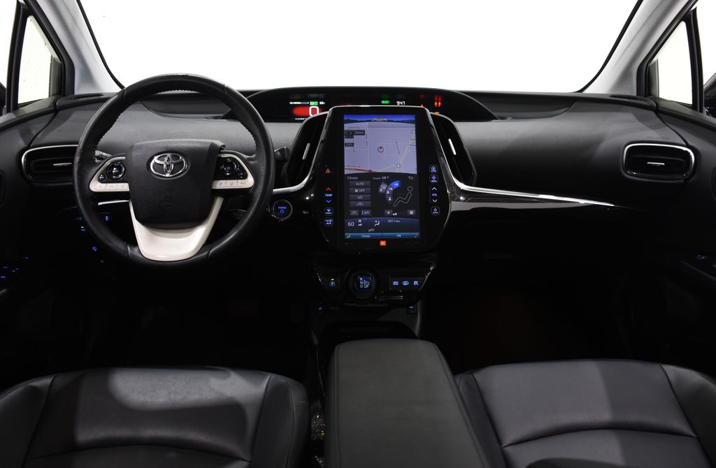 2017 Toyota Prius Prime Advanced 8