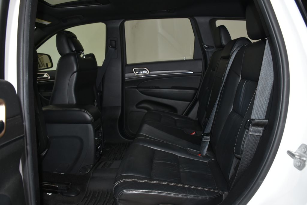 2015 Jeep Grand Cherokee Limited 22
