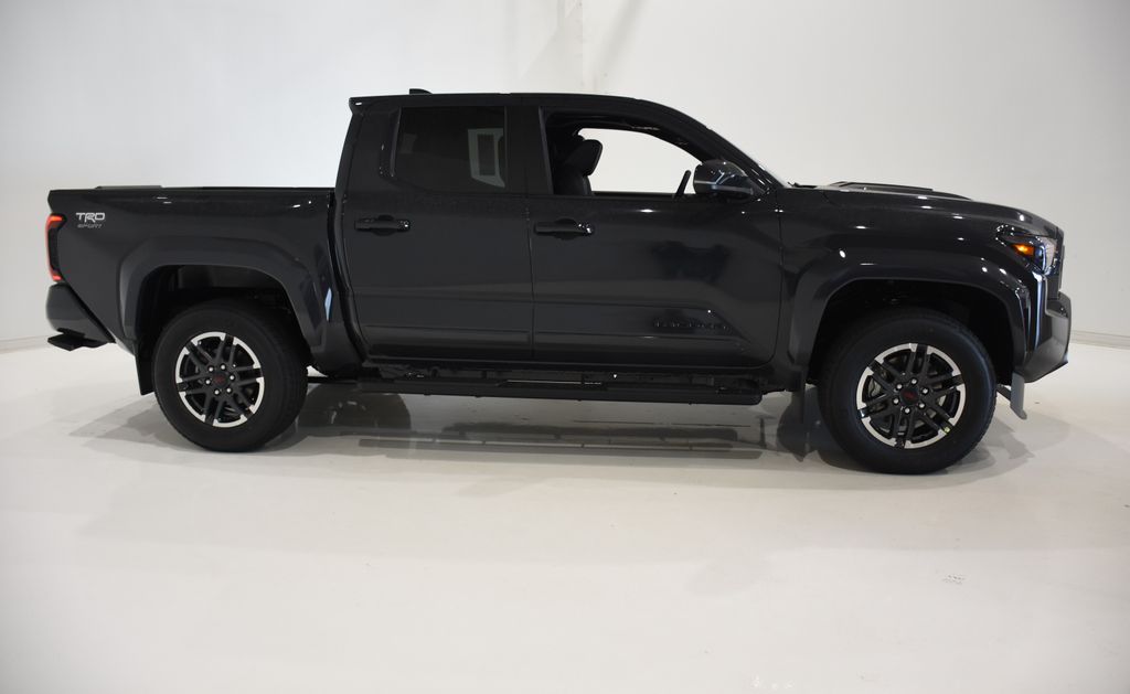 2024 Toyota Tacoma TRD Sport 3