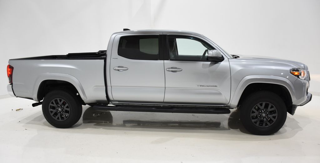 2022 Toyota Tacoma SR5 3