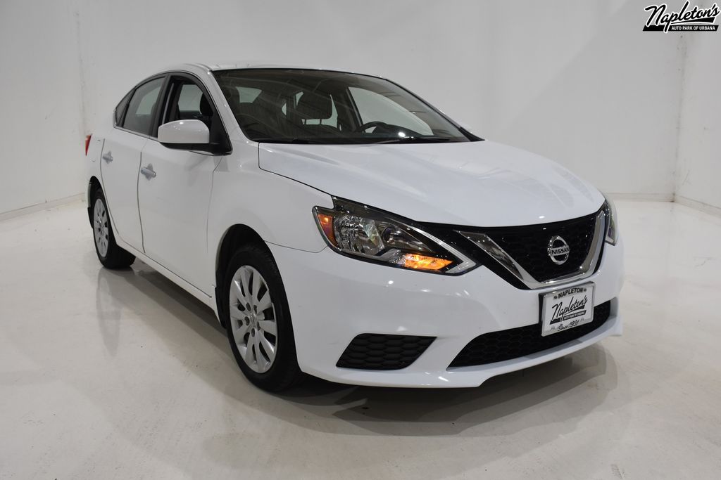 2016 Nissan Sentra SV 1