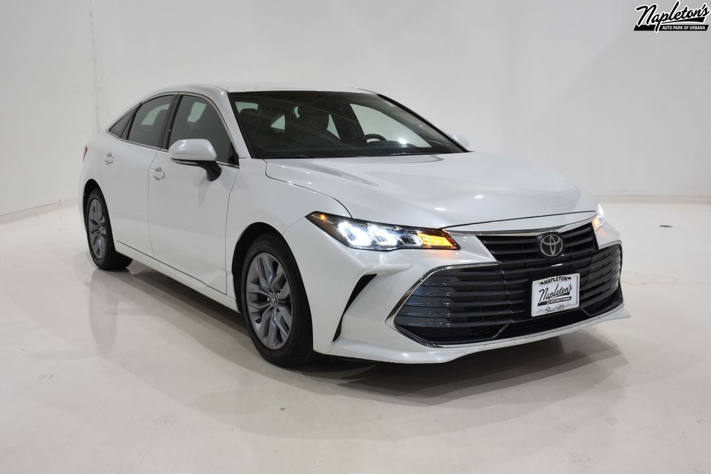 2019 Toyota Avalon XLE 1