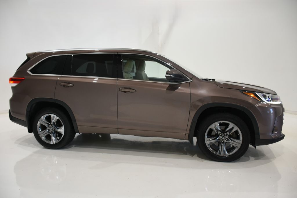 2019 Toyota Highlander Limited Platinum 3