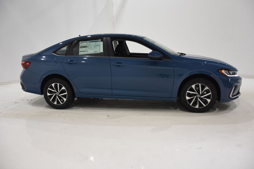 2025 Volkswagen Jetta S 3