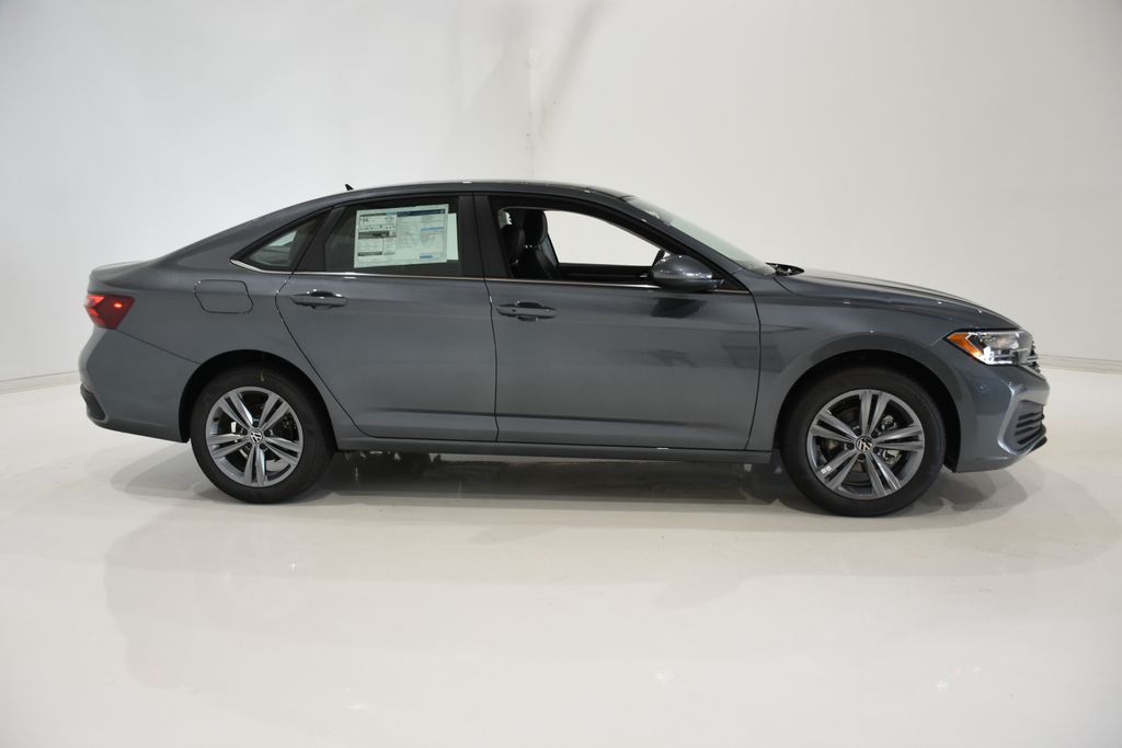 2024 Volkswagen Jetta 1.5T SE 3