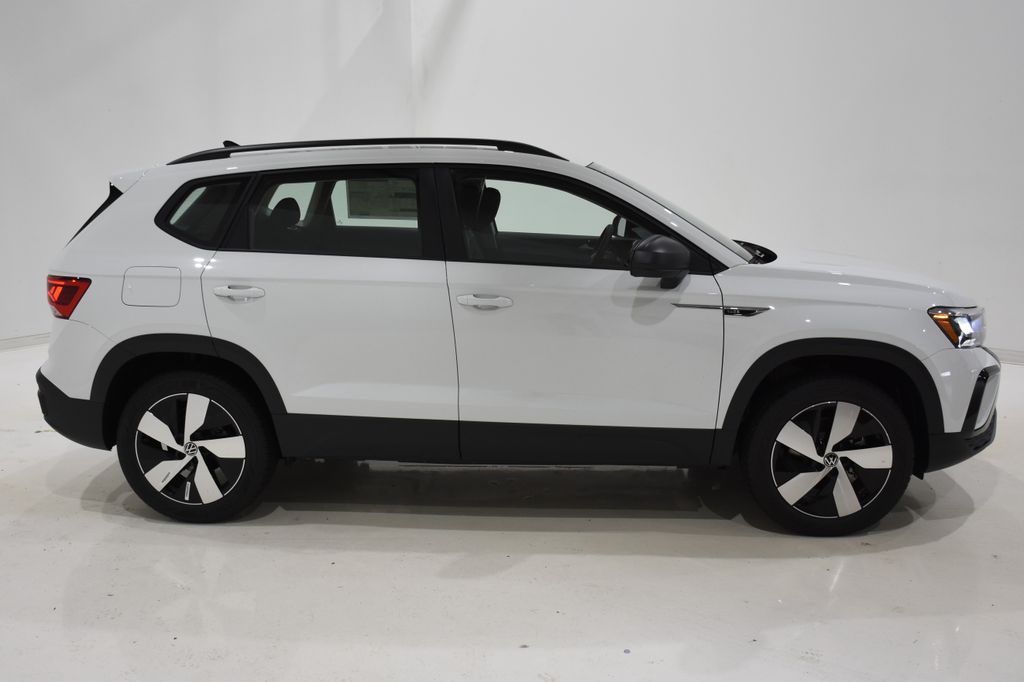 2024 Volkswagen Taos 1.5T S 3