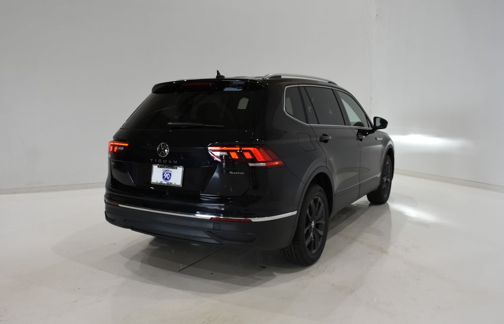 2024 Volkswagen Tiguan 2.0T SE 4