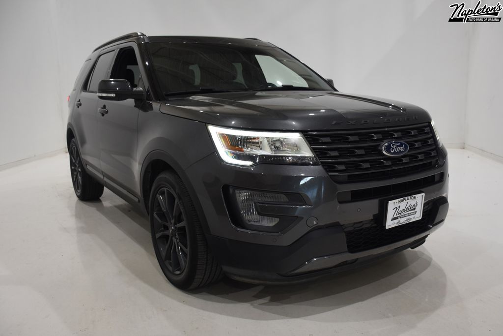 2017 Ford Explorer XLT 1