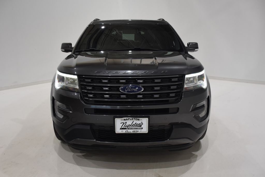 2017 Ford Explorer XLT 2