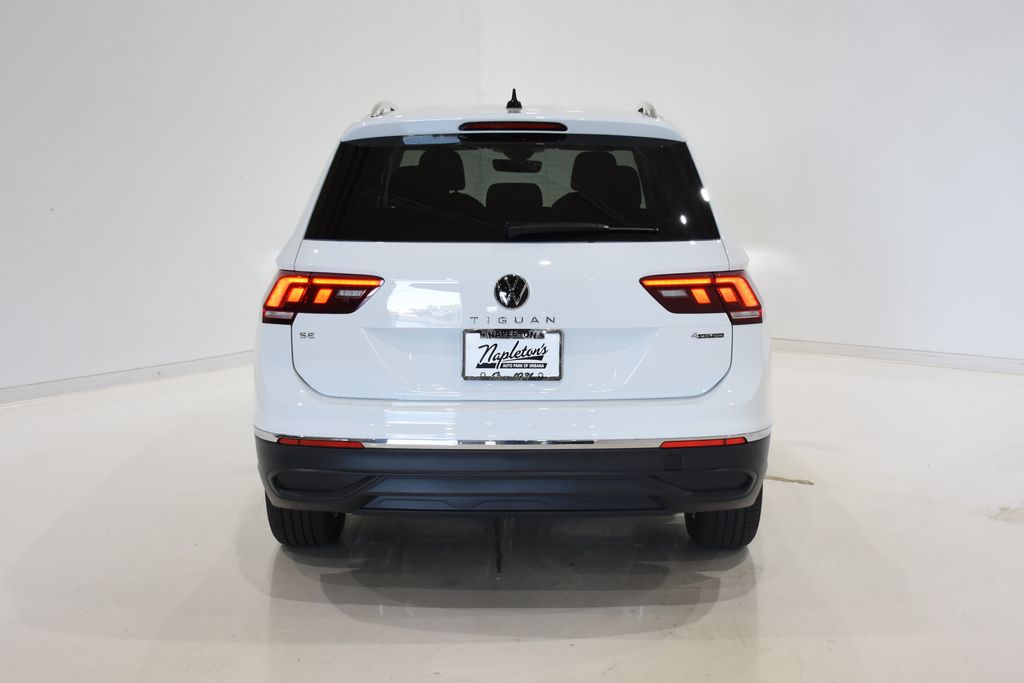 2024 Volkswagen Tiguan 2.0T SE 3