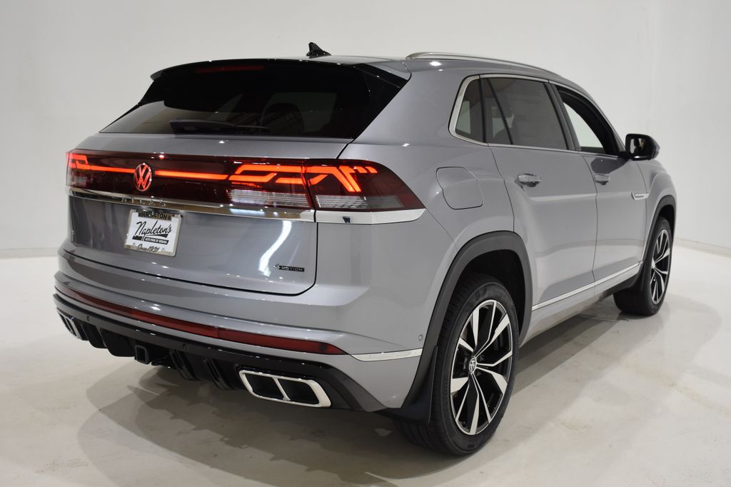 2025 Volkswagen Atlas Cross Sport 2.0T SEL Premium R-Line 4