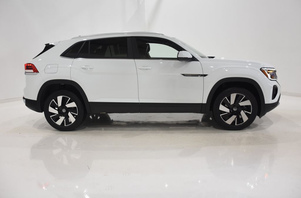 2025 Volkswagen Atlas Cross Sport 2.0T SE w/Technology 3