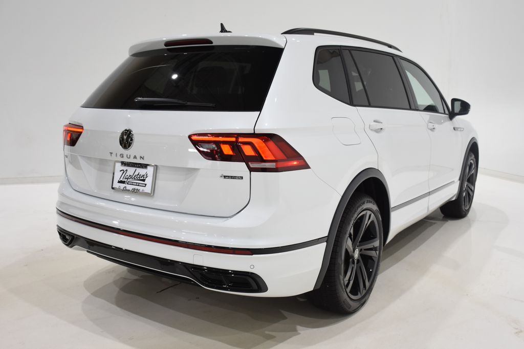 2024 Volkswagen Tiguan 2.0T SE R-Line Black 4