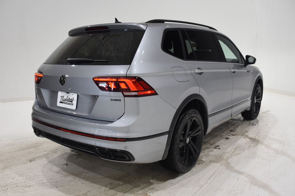 2024 Volkswagen Tiguan 2.0T SE R-Line Black 4