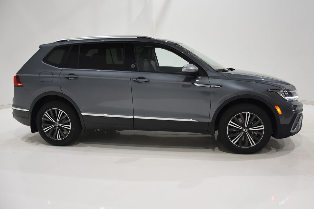 2024 Volkswagen Tiguan Wolfsburg 3