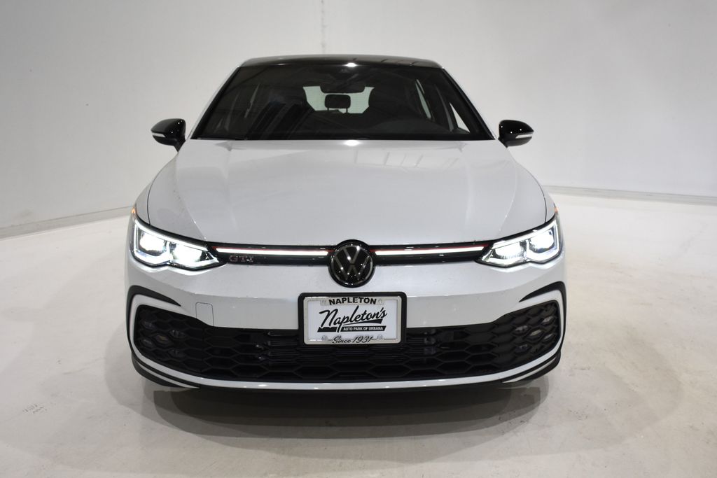 2024 Volkswagen Golf GTI SE 2