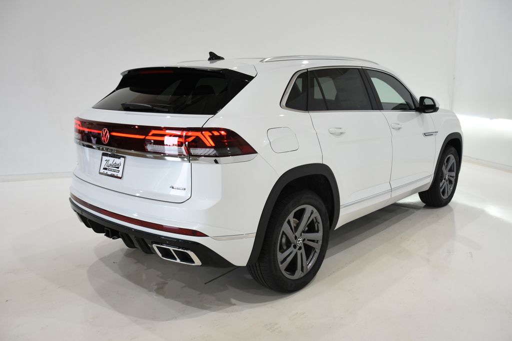 2024 Volkswagen Atlas Cross Sport 2.0T SEL R-Line 4