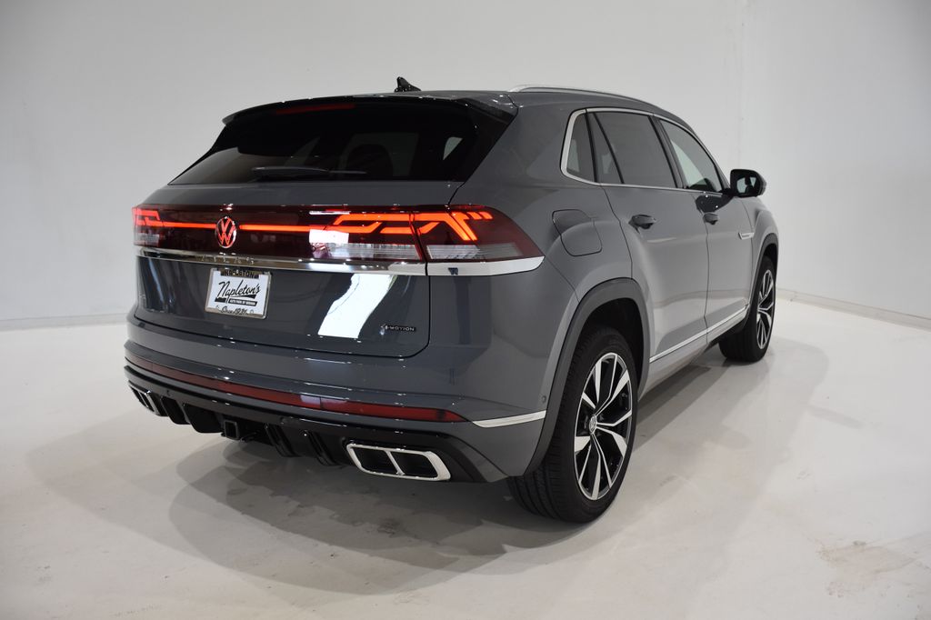 2024 Volkswagen Atlas Cross Sport 2.0T SEL Premium R-Line 4