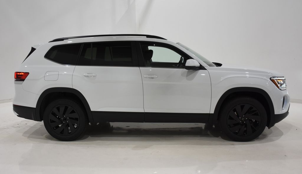 2025 Volkswagen Atlas 2.0T SE w/Technology 3