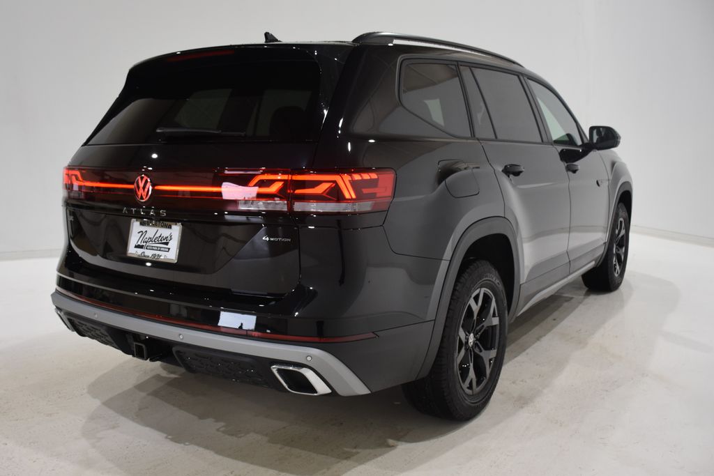 2025 Volkswagen Atlas Peak Edition SE W/ Tech 4