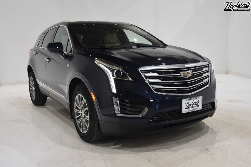 2017 Cadillac XT5 Luxury 1